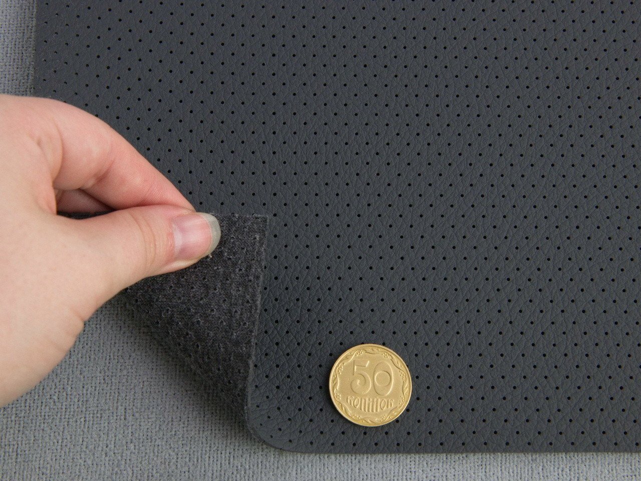 Автомобільний шкірозамінник перфорований F30-084p, колір графітовий, на тканинній основі, шир. 140см, Туреччина, фото 1