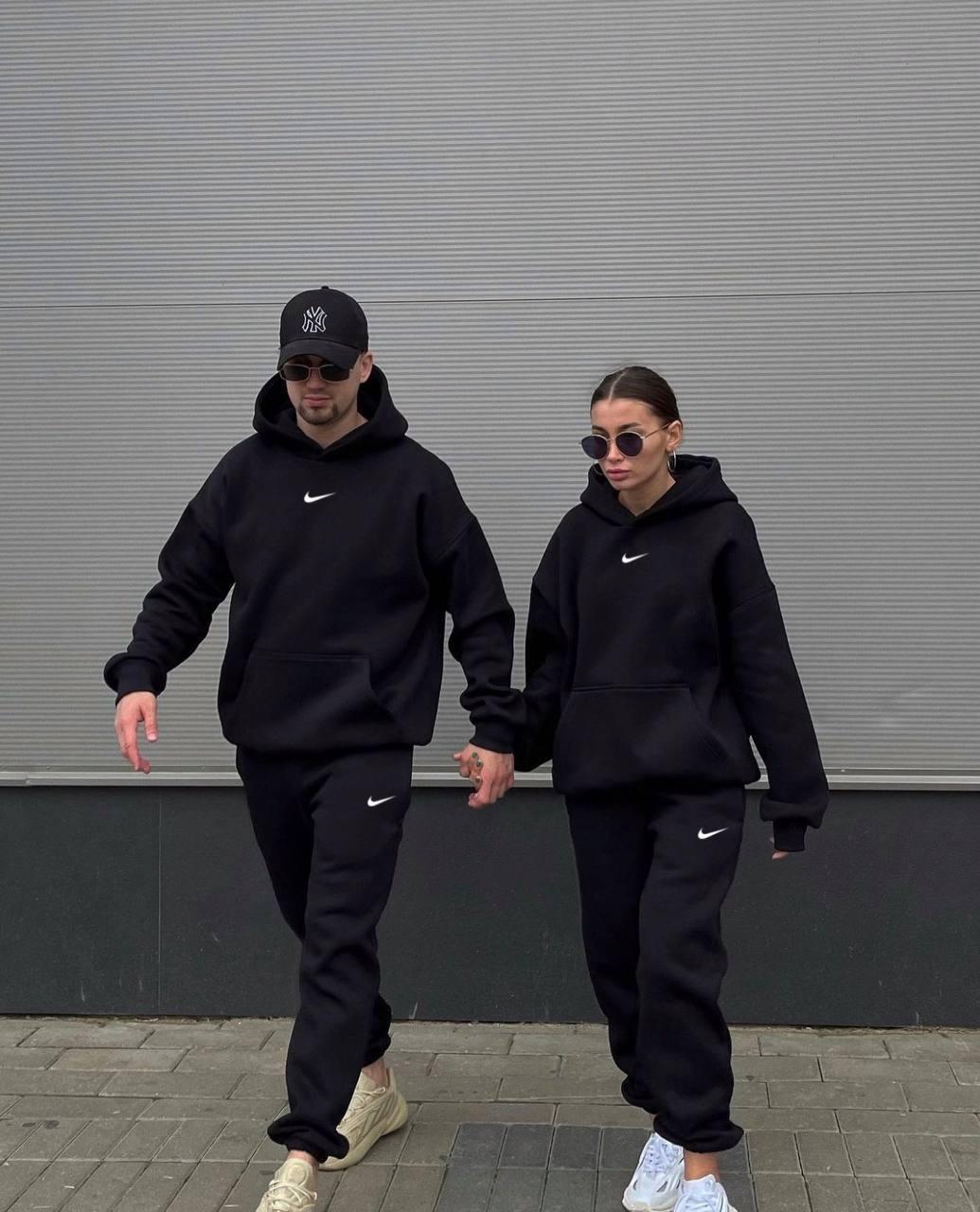 Парний теплий спортивний сімейний костюм Nike худи з капюшоном джогери тринити на флісі для закоханої пари