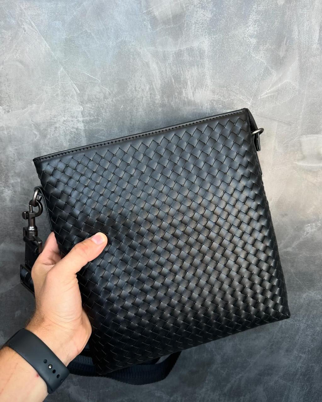 Чоловіча Чорна Сумка Месенджер Bottega Veneta