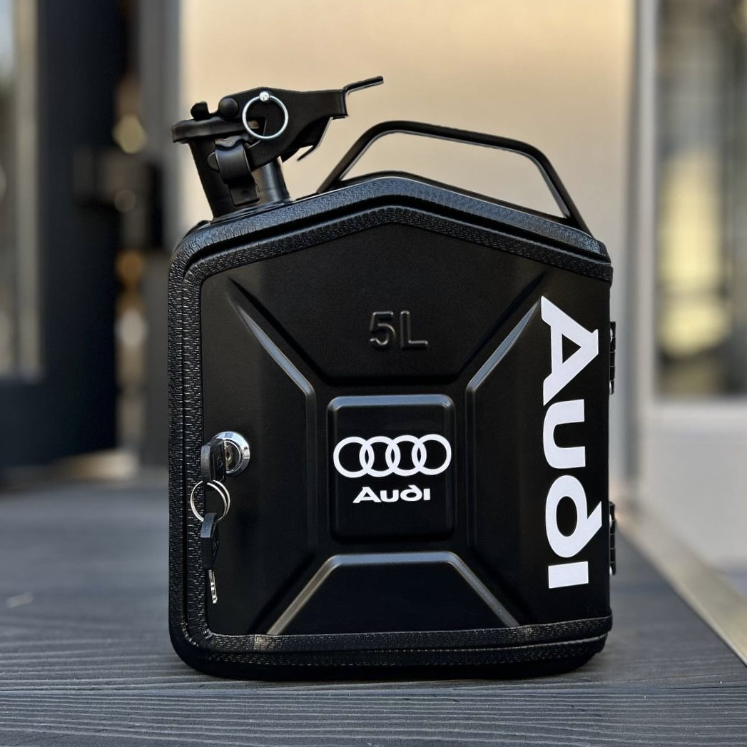 Каністра міні-бар 5 л з маркою автомобіля Audi - подарунок для автолюбителя