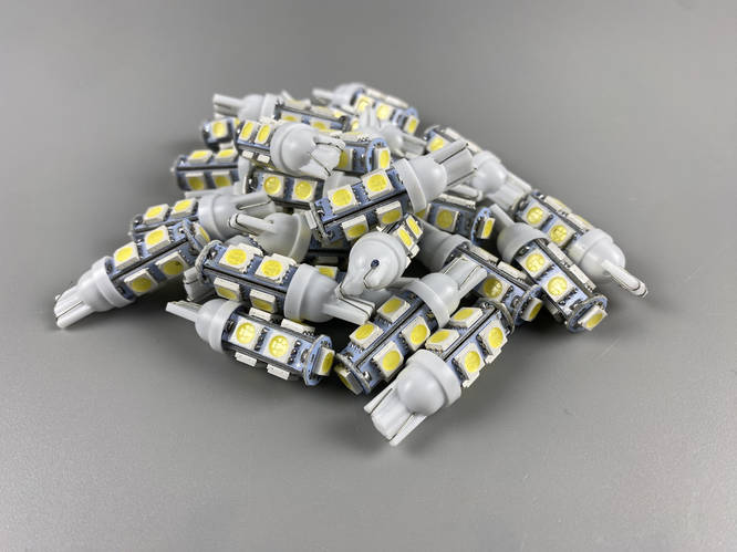 Лампа LED автомобильная 12V 9 led диодов цоколь T10 светодиодная ...