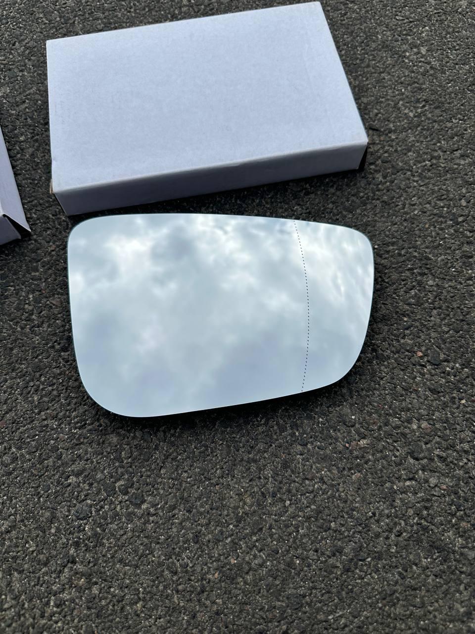 BMW 2 G42/G87 вкладиш (скло, дзеркальний елемент) правого дзеркала, фото 1