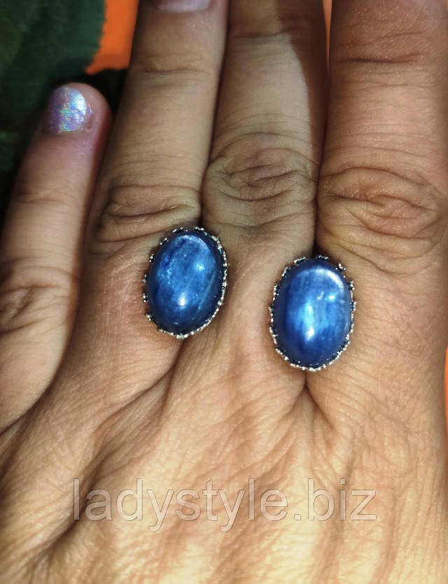 Яркие серьги с натуральным кианитом от студии LadyStyle.Biz серьбги серебряные с кианитом украшения натуральный кианит