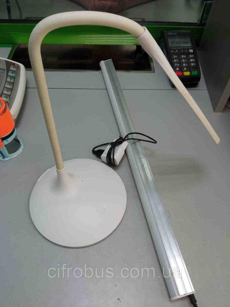 Настільна лампа Б/У Світлокомплект TB LED-105, фото 1