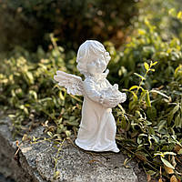 Садова фігура Янгол тримає гніздо з пташками, фігурки ангелів, статуетка янгол, ангелок, статуетки ангелочків, статуетки янголів