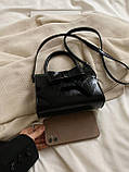 Жіноча класична сумка 1642 крос-боді на ремінці через плече чорна, фото 6