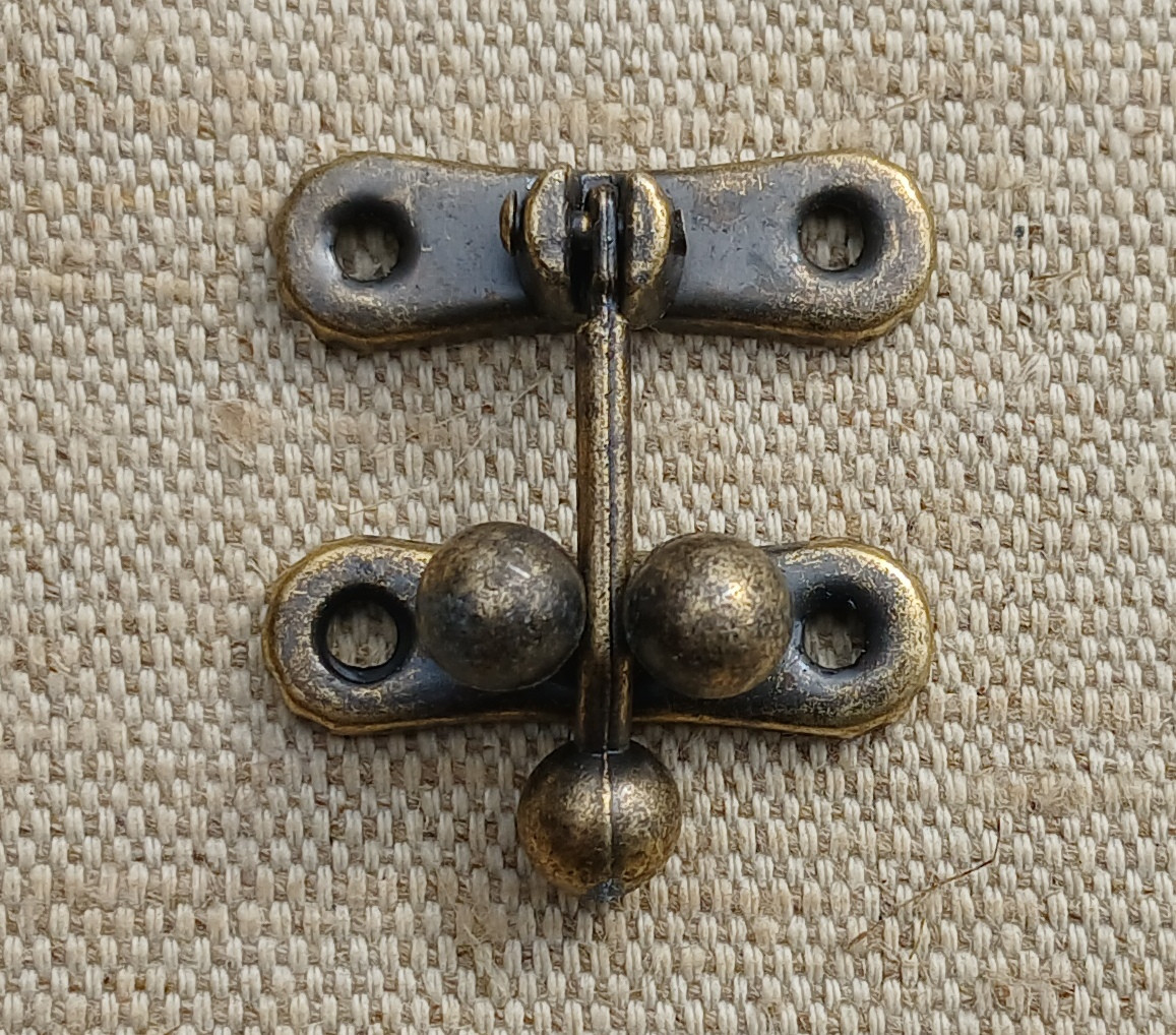Замок для нард, шахів, стара латунь.31х33мм