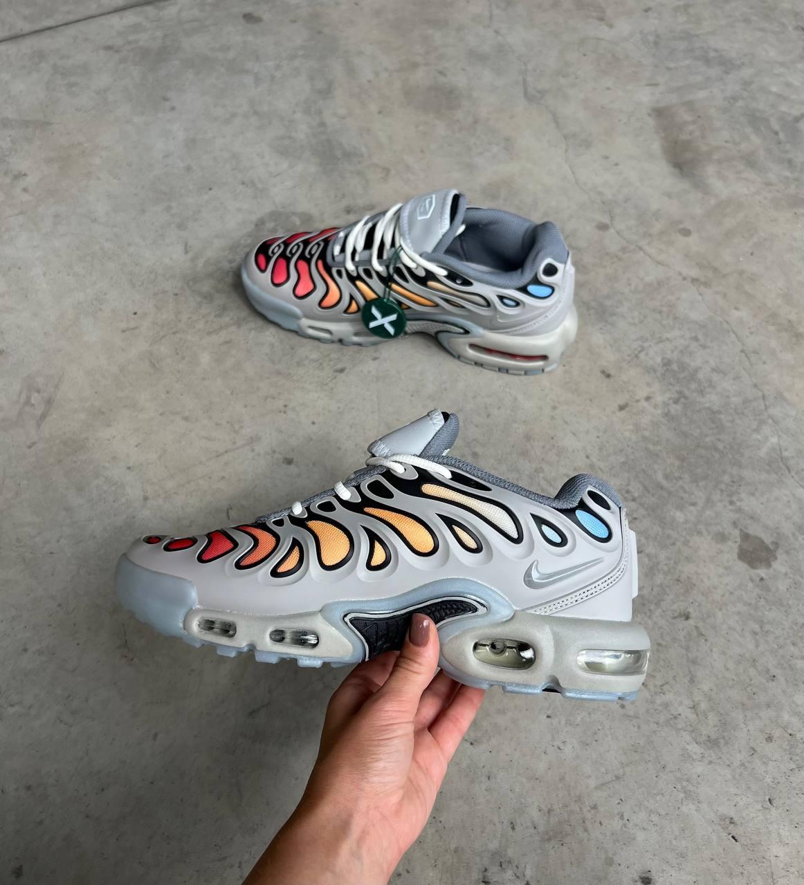 Чоловічі спортивні кросівки Nike Air Max Plus Drift Drift Grey (сірі) стильні кросівки nk54 Найк vkross