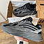 Чоловічі спортивні кросівки Yeezy Boost 700 v2 Grey Black (темно-сірі) стильні кроси 0542v Ізі vkross, фото 4