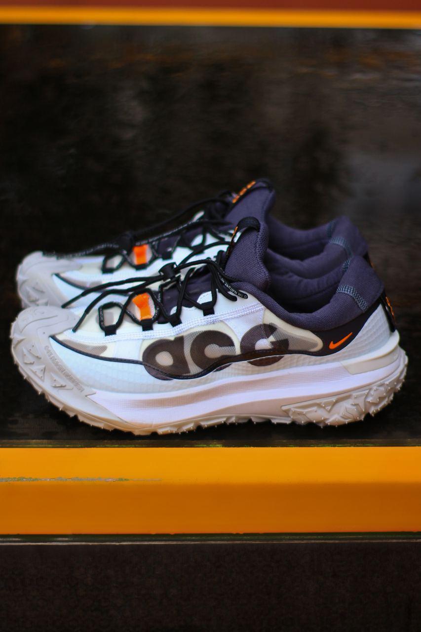 Чоловічі кросівки Nike ACG Mountain Fly 2 Low (біло-сині) стильні кросівки 1128 Найк vkross