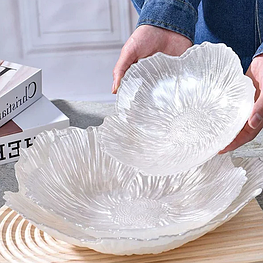 Тарілки та салатники