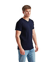Глибоко Темно-Синя чоловіча футболка літня з V-подібним вирізом Original V-neck Fruit of the loom, фото 6