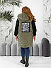 Жіноча подовжена стьобана осіння жилетка безрукавка з капюшоном, утеплена силіконом, батал великі розміри, фото 2