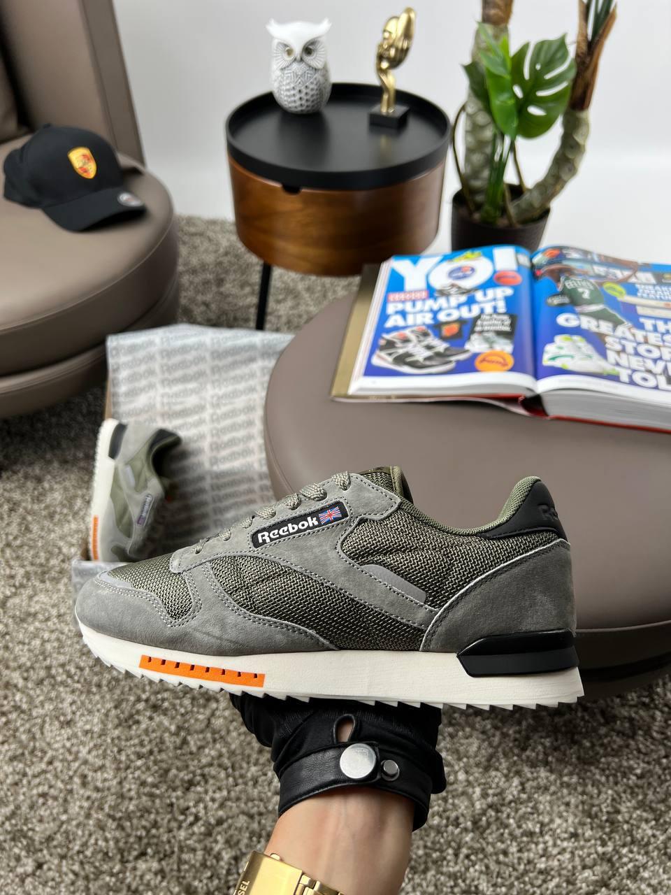 Чоловічі кросівки замша нейлон Reebok Classic New Khaki White, кеди чоловічі Рибок хакі. Чоловіче взуття, фото 1