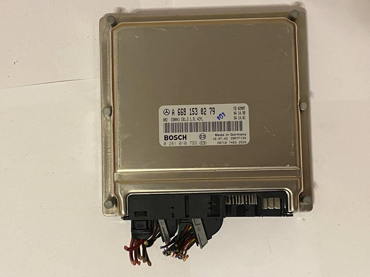Электронний блок керування Mercedes Bosch A 668 153 02 79 / A6681530279 / 0 281 010 793 / 0281010793, фото 1