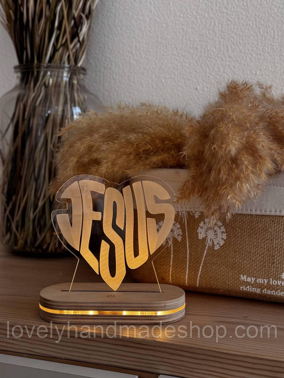 Нічник християнський серце Jesus,з USB роз'ємом , 13/13 см