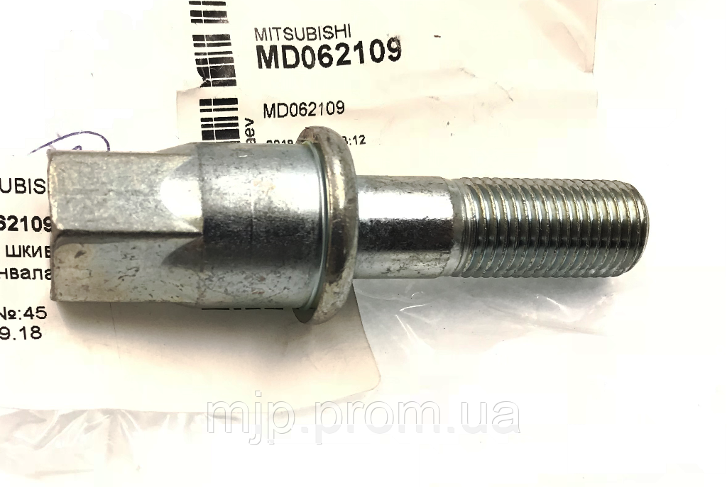 Оригінальний болт шківа MD062109.