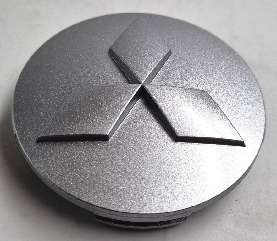 Оригінальний ковпак колісного диска 4252A060 Аутлендер