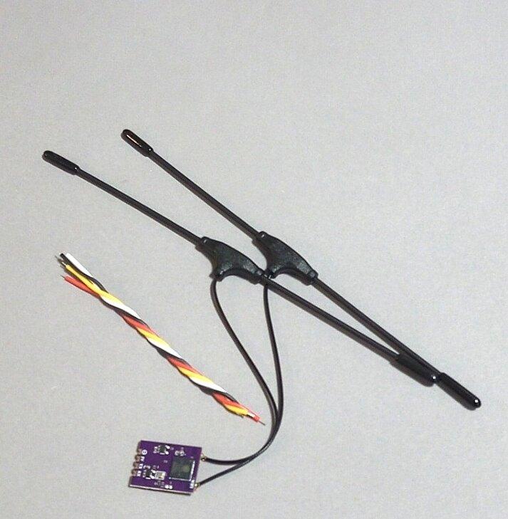 Модуль з рознесенням 750 МГц з 2хТ-антенами, 17dBm, 3.6 -5.5V DC, Built-in TCXO, IPEX 1 дальньої дії