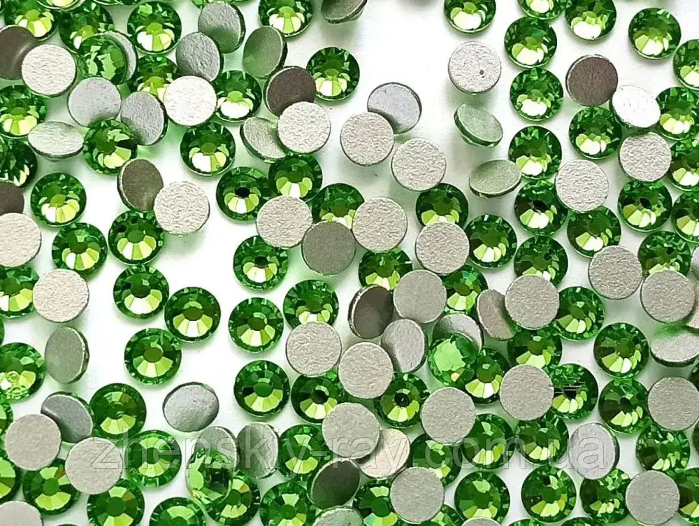 Камені Swarovski SS3 (1,3 мм) Peridot 100 шт.
