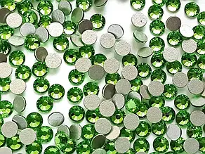 Камені Swarovski SS3 (1,3 мм) Peridot 100 шт.