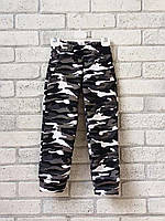 Штаны оптом детские теплые камуфляжные с карманами пояс на резинке низ на манжете (серый камуфляж) р.30 32
