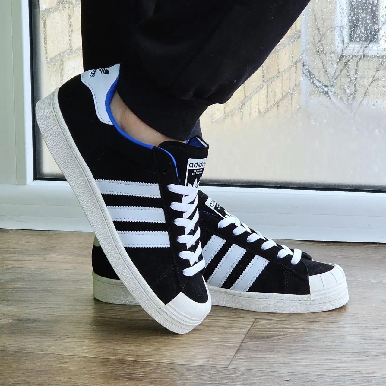 Кроссовки ЧЕРНЫЕ с белым замшевые ADIDAS BLACK/ WHITE/ BLUE адидас женские мужские