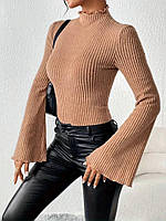 Женская кофта в рубчик с расклешенным рукавом