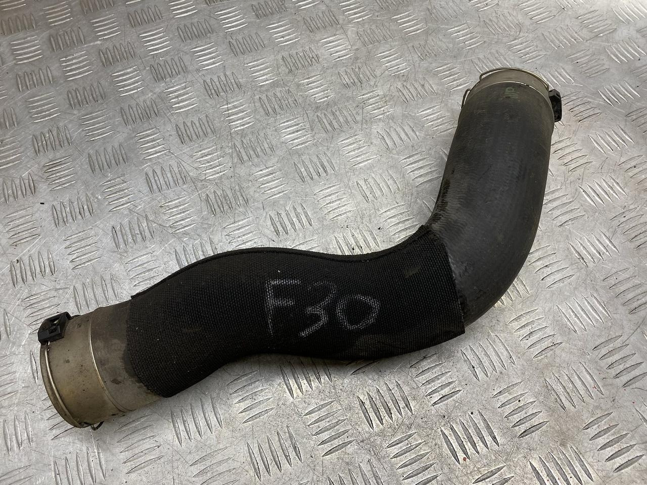 Б/В Патрубок інтеркулера лівий N47 BMW 3 F30 F20 F21 F22 F34 F33 F36 X3 F25 11617810617, фото 1