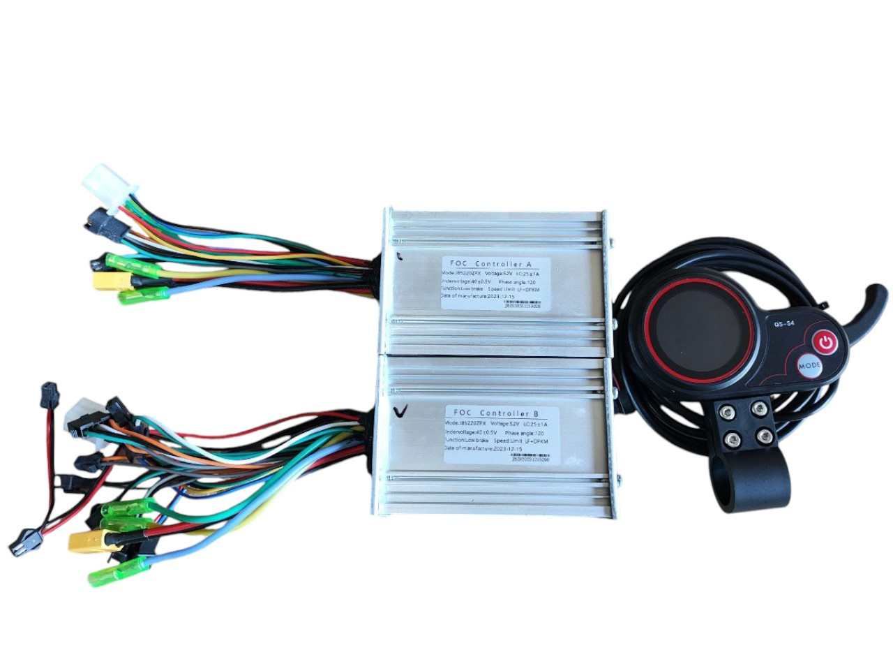 Комплект синусних контролерів 52v 25a з дисплеєм QS-S4 для електросамоката