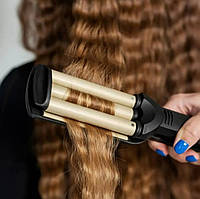 Потрійна плойка для волосся 55W "Kemei KM-2022" Чорно-золотий, плойка 3 хвилі - стайлер для локонів