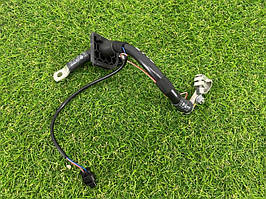 Клемія плюсова Volkswagen Touareg NF 3.6 2011 (б/у)