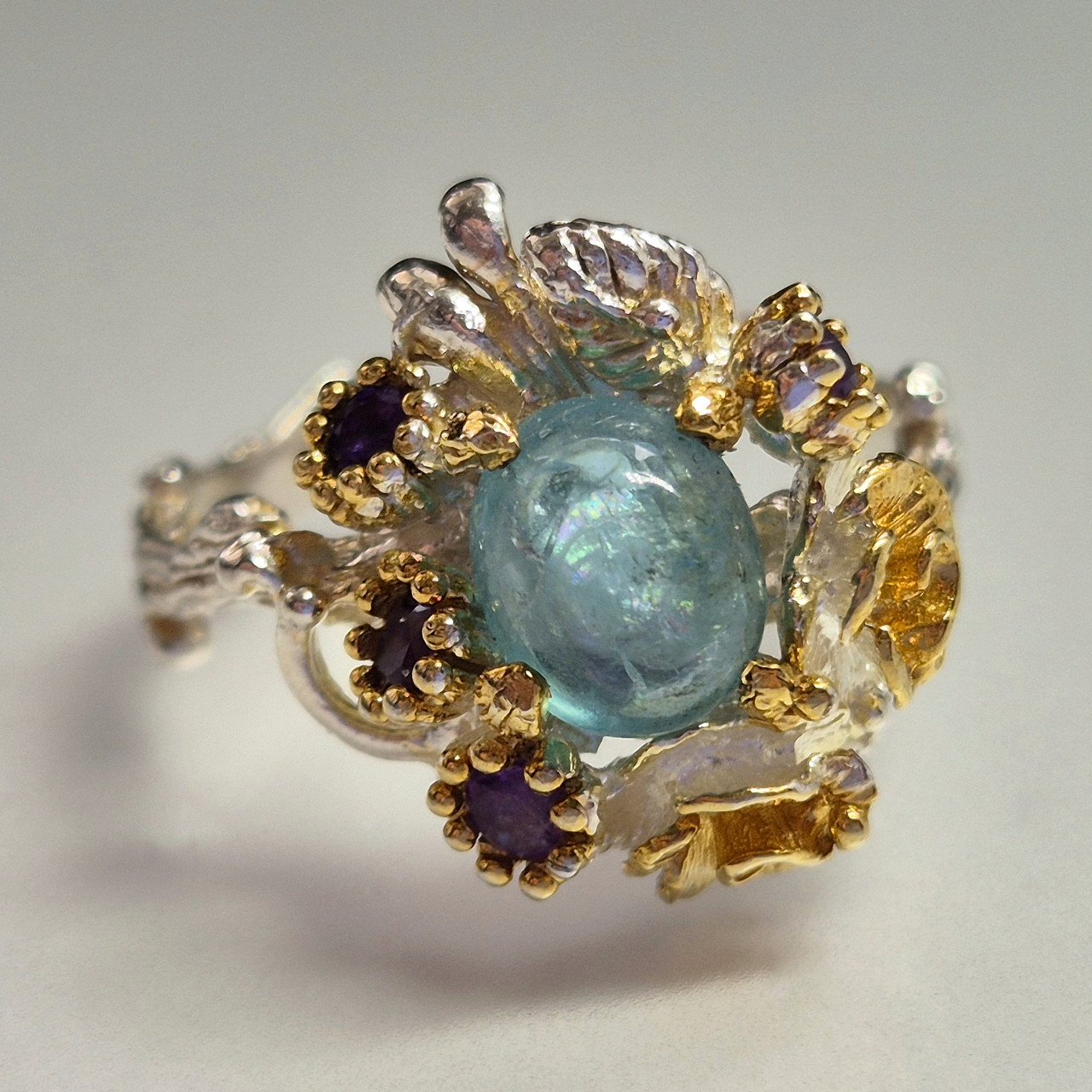 Жіноча срібна каблучка з натуральним камінням апатитом і аметистами Розмір19, фото 1