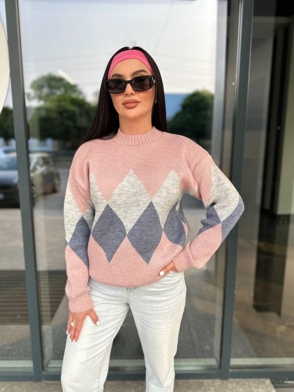 Жіночий теплий в'язаний светр у ромб, фото 1