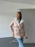 Жіноча зимова стьобана куртка з хутром і поясом