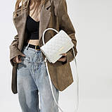 Жіноча класична сумка 1623 з ручкою стьобана крос-боді через плече біла, фото 4