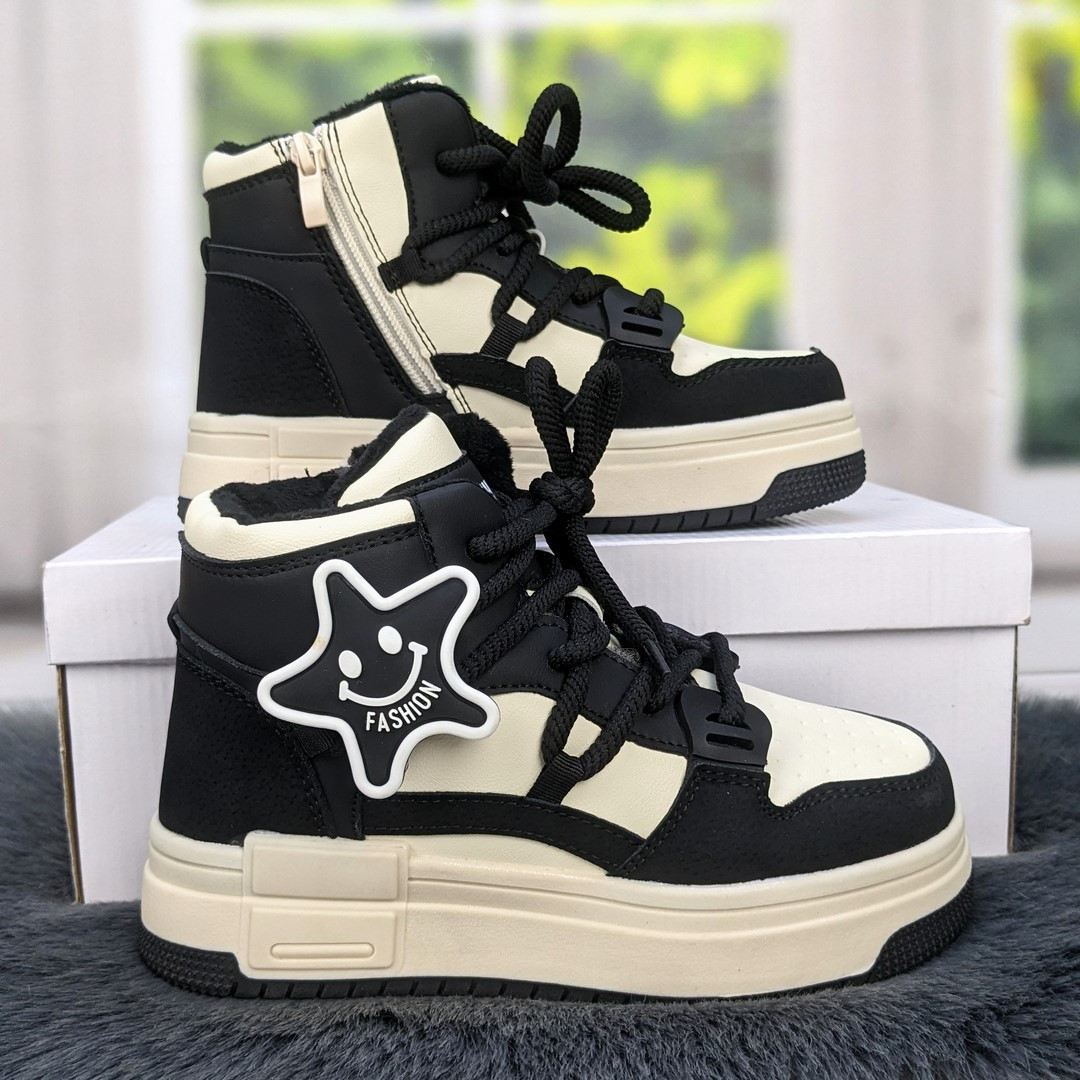 Черевики зимові для дівчинки на хутрі бежеві з чорним Bessky 5497, фото 1