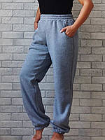 Женские теплые спортивные штаны оптом большого размера джогеры с карманами пояс на резинке серые р.56 60 64