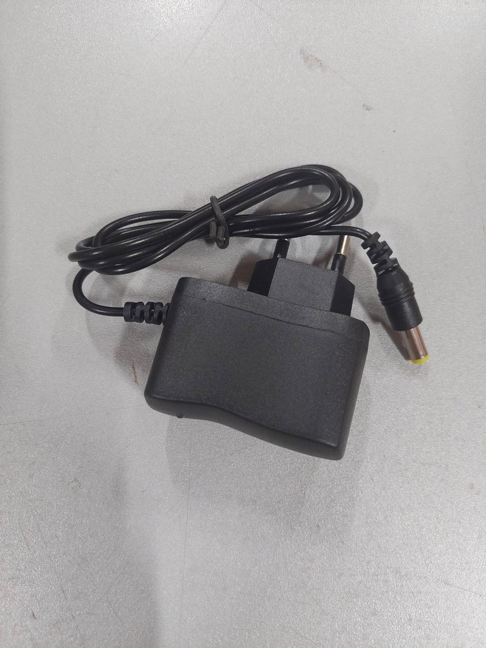 Зарядний пристрій для нівеліра Deko 5 ліній 6 точок червоний та зелений промінь, фото 1