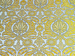 Шовкова церковна тканина Віфанія біла  із блакитним контуром  з золотом