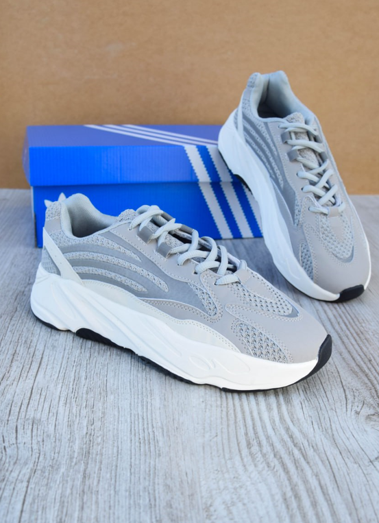 Кросівки чоловічі Adidas Yeezy Boost 700 V2 Gray man Взуття Адідас Ізі Буст сірі