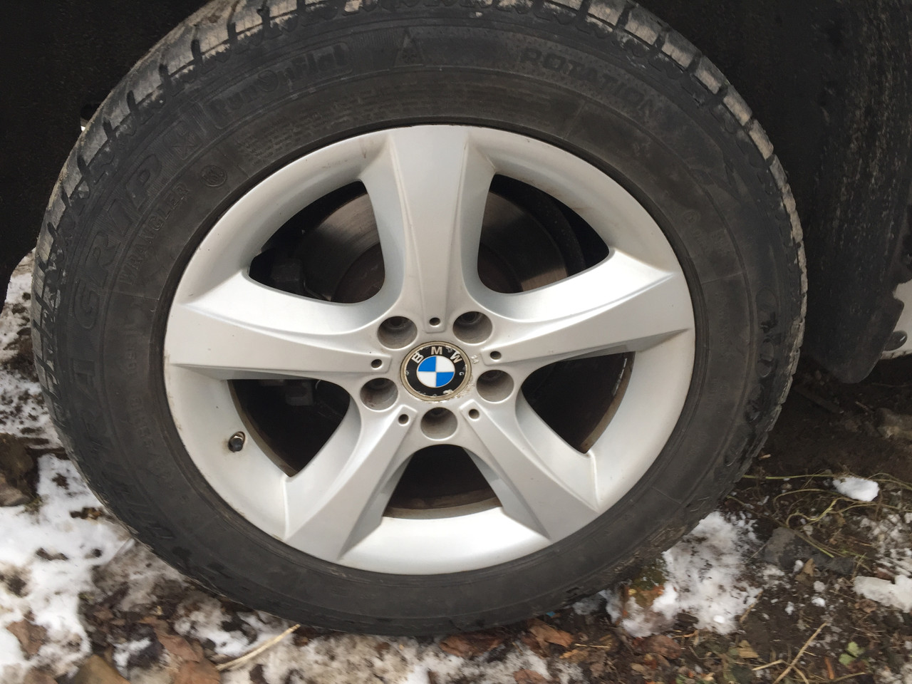 Диски з зимовою гумою R18 255/55 BMW X5 E70
