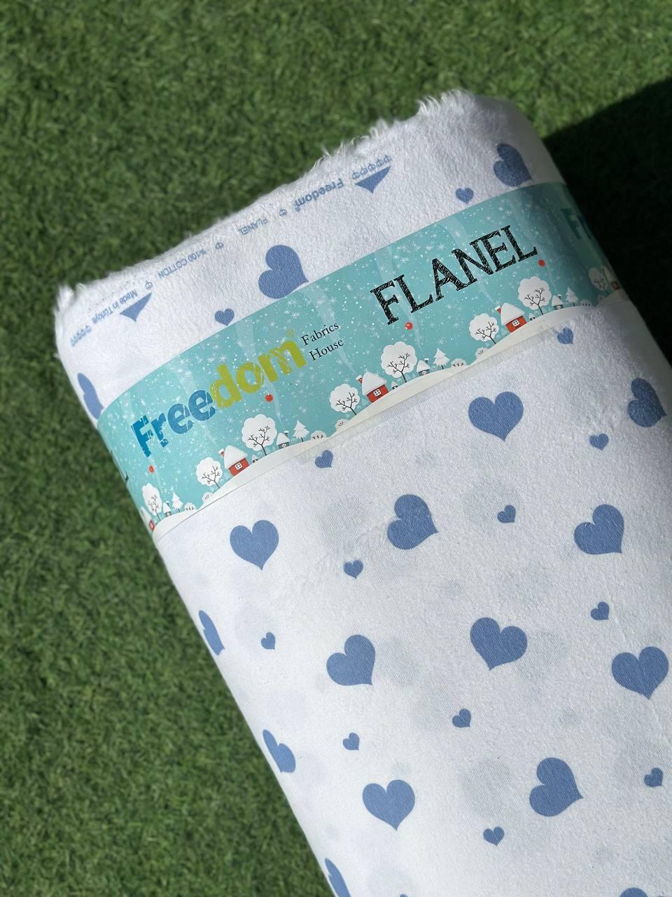 Тканина бавовняна 240 см для постільної білизни Фланель (байка) біла набивна з малюнком блакитні серця, рулон 25 м