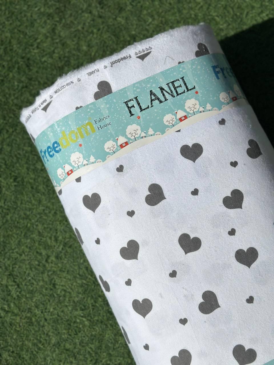 Постільна тканина із сердечками 100% бавовна Фланель (байка) 240 см біла принтована, рулон 25 м