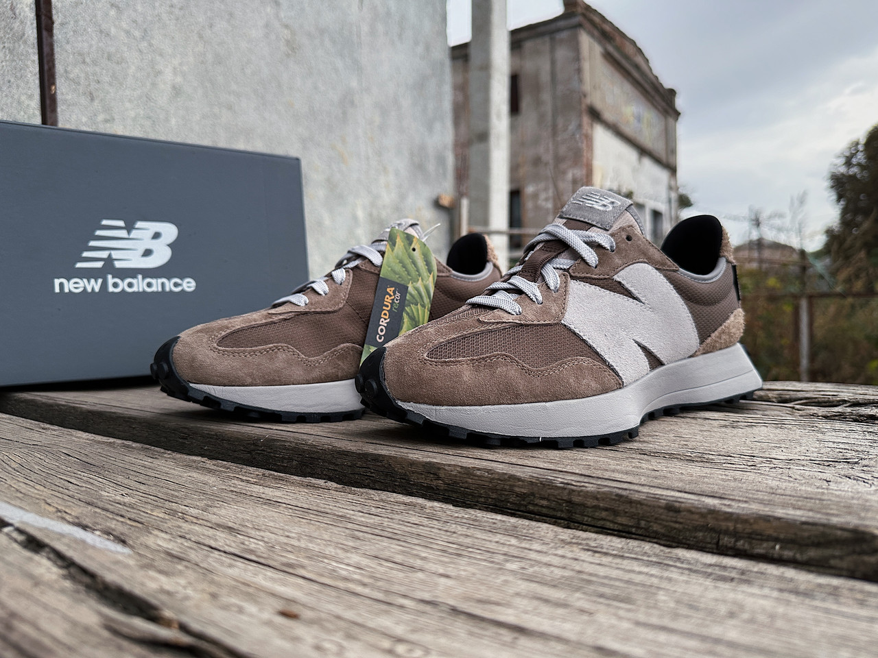 Чоловічі Кросівки New Balance 327 Cordura U327OA Коричневі