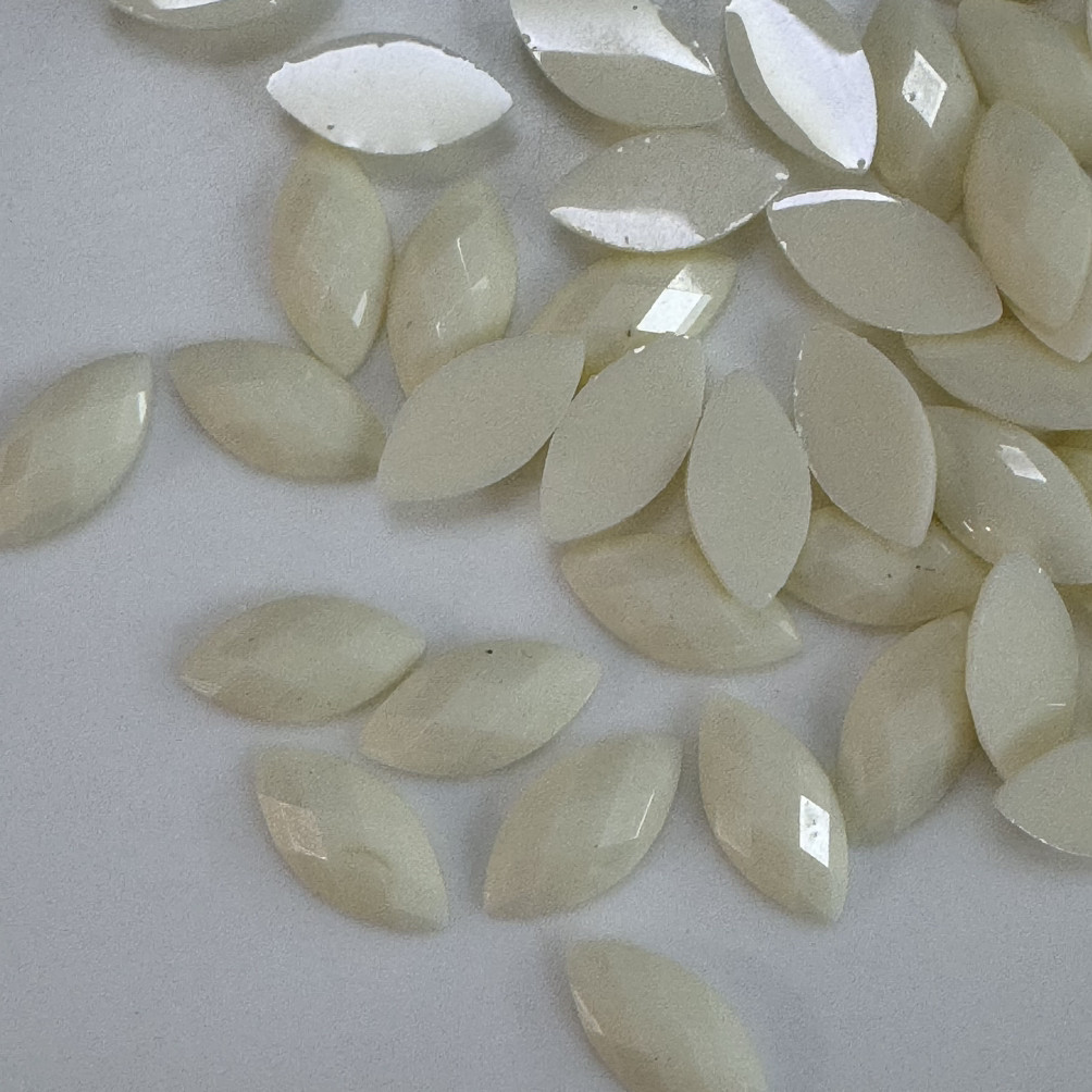 Клейові стрази, колір Ivory, Човник, 5х10мм, 10 шт.