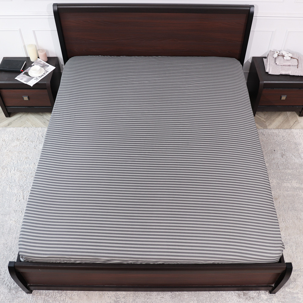 Натяжне захисне сіре простирадло гумка односпальне з бязі (90*200*25) у смужку бавовняне щільне