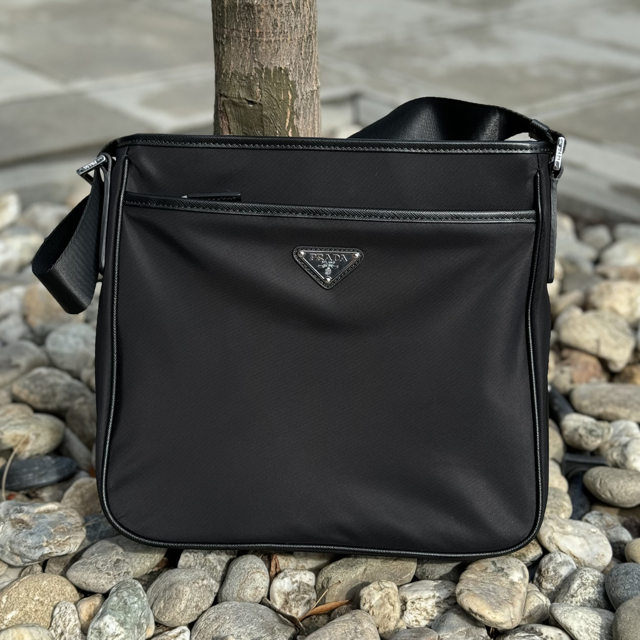 Сумка на плече Re-Nylon та Saffiano Prada