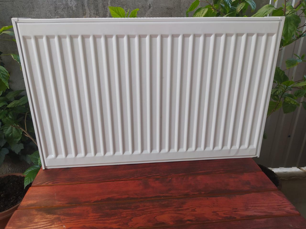 Сталевий радіатор EURO 22 x 500 x 800 (бок. підключення)