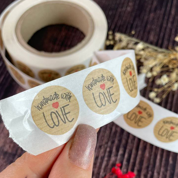 Етикетка коричнева "Handmade with love" кругла 1 шт